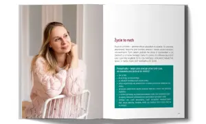 Kobieta w różowym swetrze, uśmiechnięta, z dłońmi pod brodą. Tekst obok opisuje, co trzeba zdawać na fizjoterapię, podkreślając znaczenie ruchu dla ciała.