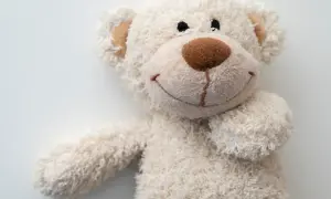 Pranie pluszaków bez ryzyka? Poznaj sekrety czystych zabawek!