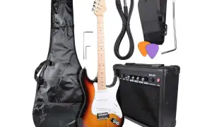 Zestaw do nauki gry na gitarze elektrycznej: gitara, wzmacniacz, pokrowiec, kabel, pasek, kostki i klucze.