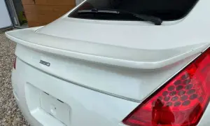 Spoiler do Nissana 350Z: Wybierz idealny! Style, montaż, prawo