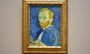 Portret Vincenta van Gogha, artysty, którego burzliwy **van gogh życiorys** inspirował pokolenia. Widać pędzel i paletę, gotowe do uchwycenia kolejnego fragmentu świata.