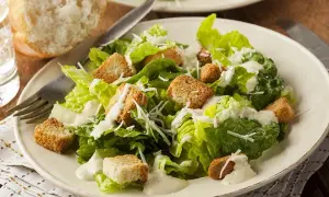 Salade César: Les ingrédients secrets pour une recette parfaite