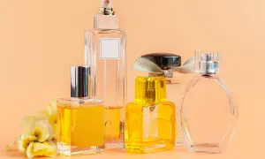 Co lepsze: perfumy czy woda toaletowa? Kluczowe różnice i porady