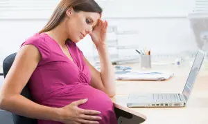 Zwolnienie kobiety w ciąży z pracy: Niebezpieczne pułapki prawne dla pracodawcy