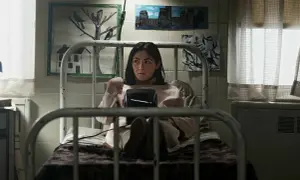 Sierota narodziny zła recenzja: dlaczego film zawodzi oczekiwania