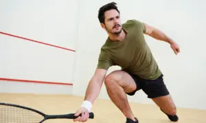 Gdzie grać w squash w Elblągu? Najlepsze kluby i korty do wyboru