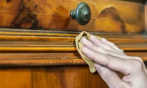 Renowacja blatu fornirowanego krok po kroku przywróć mu blask!