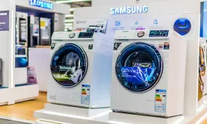 Dwie pralki Samsung z technologią QDrive, idealne do oszczędności czasu. Kalibracja pralki Samsung jest prosta dzięki intuicyjnemu panelowi.