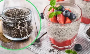 Nasiona chia w słoiku i deser chia z owocami. Zastanawiasz się, dlaczego pudding chia nie gęstnieje? Kluczowe są proporcje nasion i płynu.