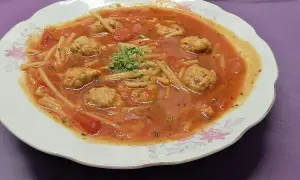 Zupa spaghetti - pyszne przepisy, które zaskoczą Twoich gości