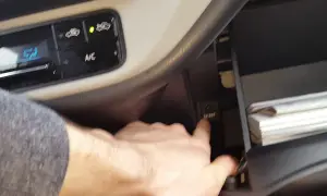 Reset TPMS Toyota Corolla: Sam zgaś kontrolkę ciśnienia opon!