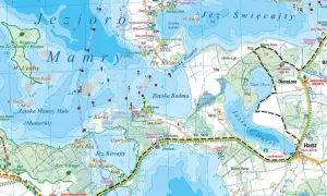 Mapa pokazuje jeziora Mamry i Harsz, fragment szlaku żeglugowego. Tu gdzie są Mazury, można podziwiać piękno przyrody.