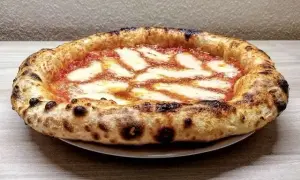 Pâte à pizza maison : la recette inratable du pro (et ses secrets)