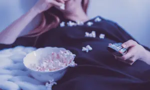 Filmy które trzymają w napięciu – najlepsze thrillery, które zaskoczą