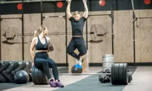 Jak połączyć CrossFit z siłownią? Zostań kompletnym atletą!