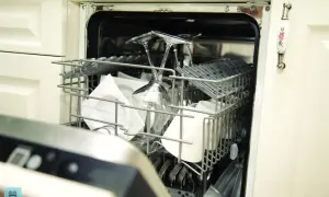 Jak włączyć zmywarkę Electrolux i uniknąć problemów z obsługą
