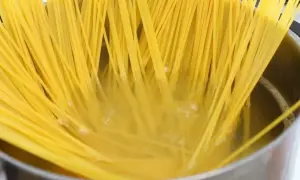 Al dente: Perfekcyjny makaron spaghetti krok po kroku. Bez błędów!