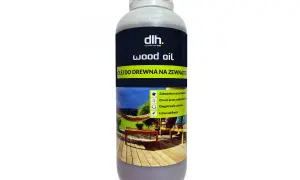 Olej do impregnacji drewna na zewnątrz DLH Wood Oil. Chroni drewno tarasowe przed plamami i wilgocią, zapewniając długotrwałą ochronę.