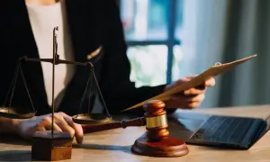Ile kosztuje testament u notariusza? Sprawdź ukryte opłaty i ceny