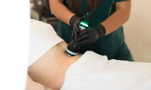 Cellulit na udach: Gładka skóra? Odkryj sprawdzone metody!