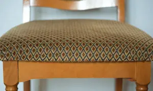 Jak uszyć pokrowiec na krzesło? DIY krok po kroku z Łukaszem!