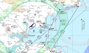 Mapa lotnicza okolic Burgas, Bułgaria. Informacje o trasach i wysokościach lotu pomogą ustalić, ile kosztuje lot do Bułgarii.