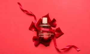 Perfumy które uwodzą mężczyzn – odkryj najbardziej kuszące zapachy