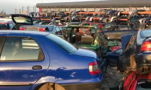 Stare auto: złomowanie, sprzedaż czy drugie życie? Poznaj opcje