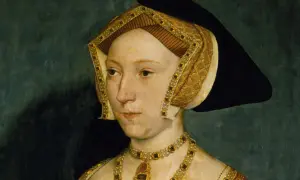 Portret Jane Seymour, królowej Anglii, w bogatym stroju i biżuterii.