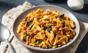 Schmand-Rezepte: Cremige Hauptgerichte, die jeder lieben wird