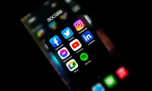 Jak złożyć życzenia na Facebooku, by były oryginalne i zapadły w pamięć