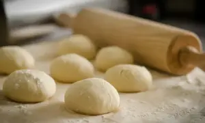 Pâte à pizza maison : le guide inratable pour une croûte parfaite