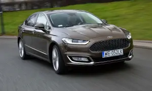 Ford Mondeo jaki silnik wybrać? Odkryj najlepsze opcje i oszczędności
