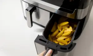 Jak zrobić frytki w airfryer, aby były chrupiące i pyszne