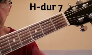H-dur na gitarze: Opanuj pierwszy trudny akord barre krok po kroku