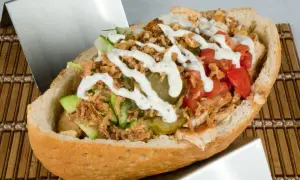 Ile kalorii ma kebab? Odkryj sekrety lżejszych wyborów!