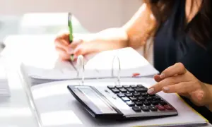 Jak uniknąć drugiego progu podatkowego przy umowie o pracę i zaoszczędzić