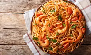 Spaghetti z krewetkami: szybki przepis i triki szefa kuchni