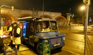 Kiełbasa z Nyski: Fenomen Krakowa. Czy warto stać w kolejce?