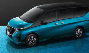 Elegancki, turkusowy Nissan Serena z czarnym dachem, prezentujący nowoczesny design i przestronne wnętrze, gotowy na rodzinne podróże.