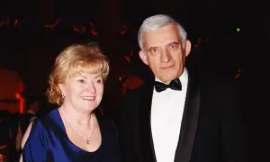 Jerzy Buzek z żoną Jolantą na eleganckim przyjęciu. Ich romans trwa od lat.