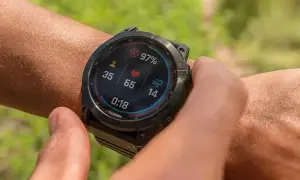 Garmin Fenix 7 Pro Solar im Test: Puls 65, 35 Schritte, 14 Wind. Perfekt für Outdoor-Abenteuer.