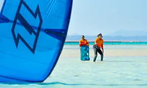 Czy kitesurfing jest trudny? Odkryj, jak łatwo zacząć!