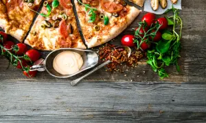 Czy pizza jest niezdrowa? Dowiedz się, jak jeść ją bez wyrzutów sumienia