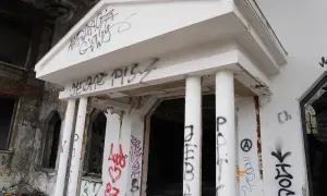 Dlaczego upadł hotel Murat w Redzie? Kluczowe przyczyny i skutki