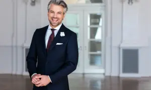Jaka koszula na wesele? Wybierz idealną i uniknij faux pas!