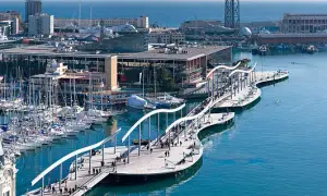 Barcelona nad morzem? Odkryj plaże, port i atrakcje!