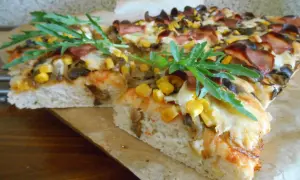 Ile piec pizzę na cieście drożdżowym? Odkryj idealny czas pieczenia