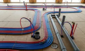 Instalacja hydrauliczna w domu: Ile kosztuje? Cennik i porady eksperta