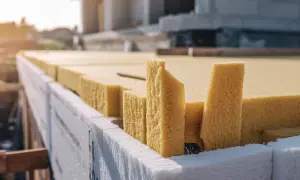 Grubość styroduru na fundamenty: Jak wybrać optymalną i oszczędzić?